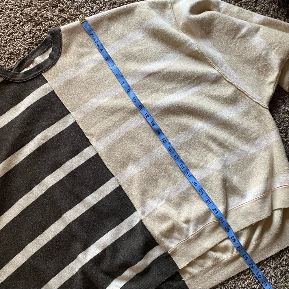 Free People Uptown Oversized Gray & Cream Striped Pullover Sweatshirt EUC Small - Picture 10 of 12